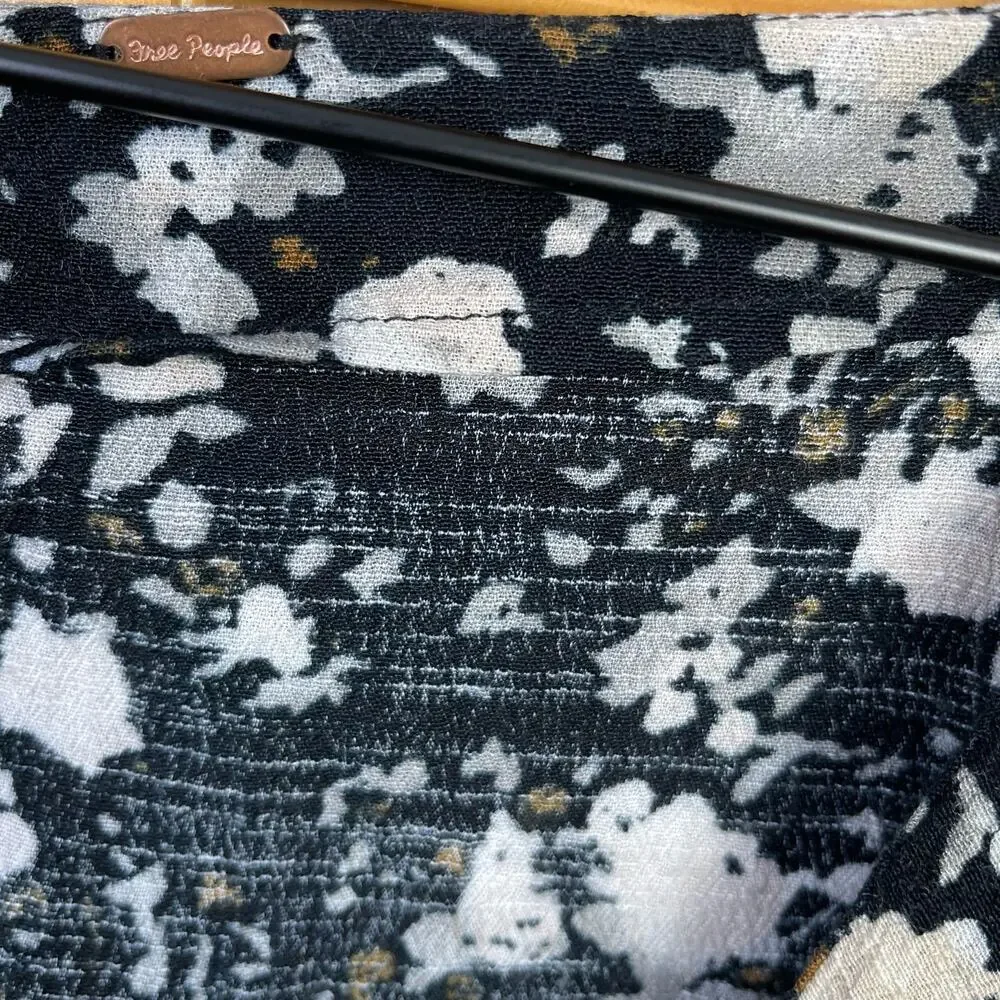 Free People Floral Romper Playsuit Black All the Right Ruffle Bell Sleeve - Picture 8 of 11